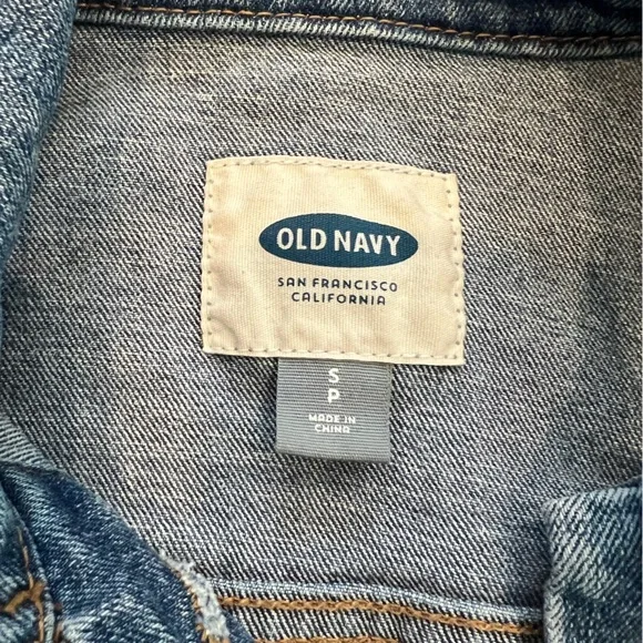 Old navy jean jacket - Picture 2 of 3